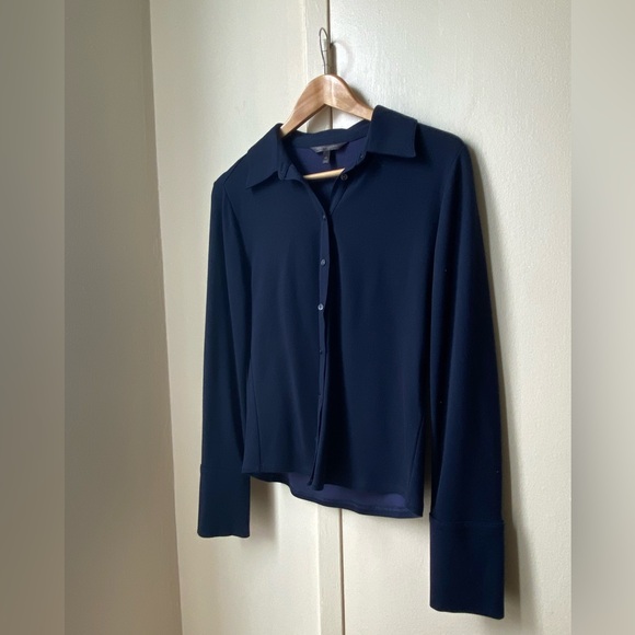 Banana Republic Women’s Long Sleeve Button Up - Picture 2 of 6